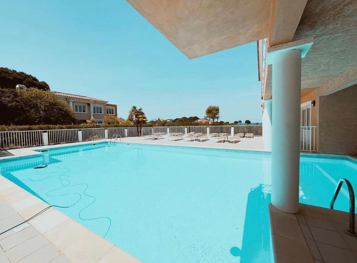 Hotel Thalassa Сен-Флоран Екстериор снимка