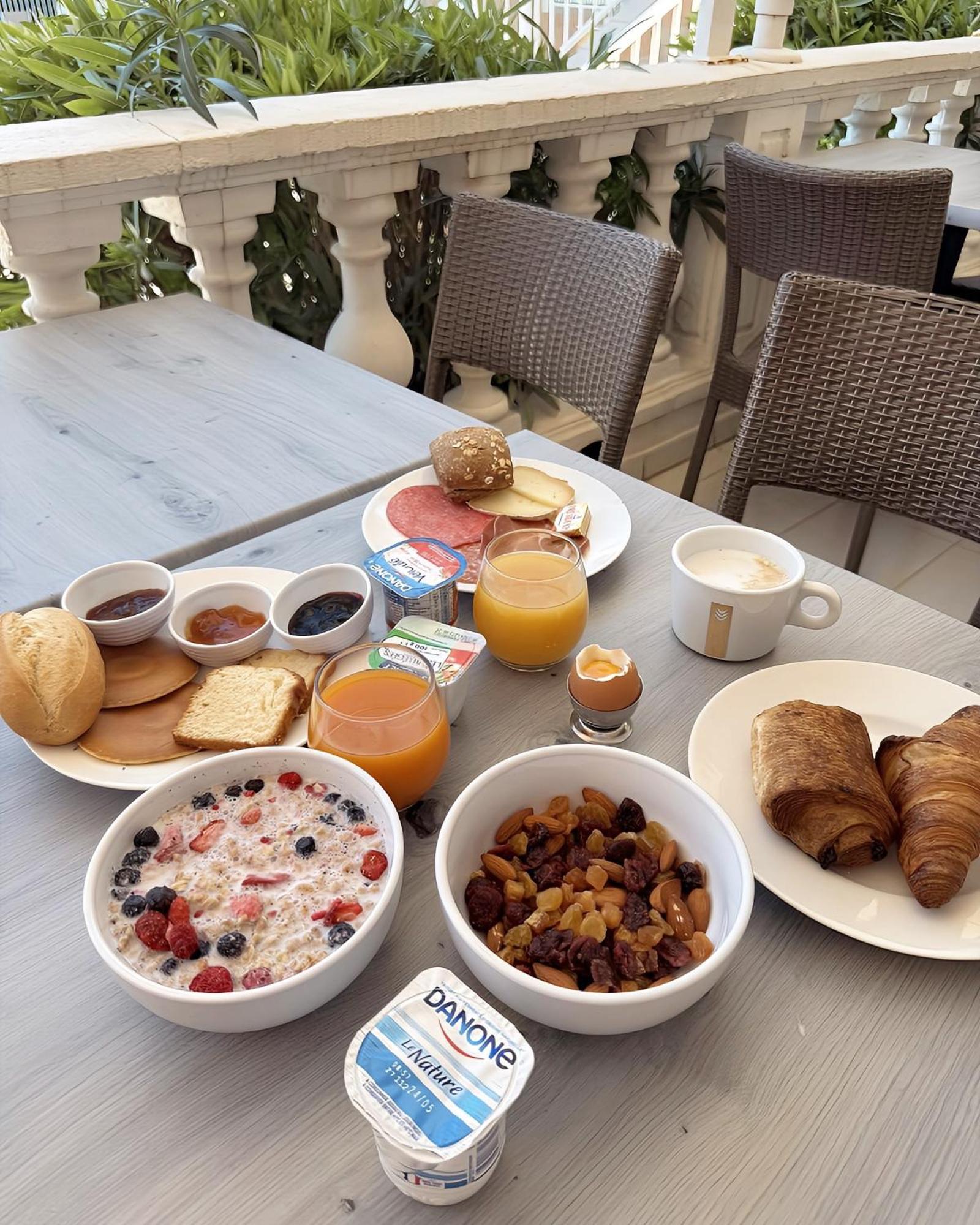 Hotel Thalassa Сен-Флоран Екстериор снимка