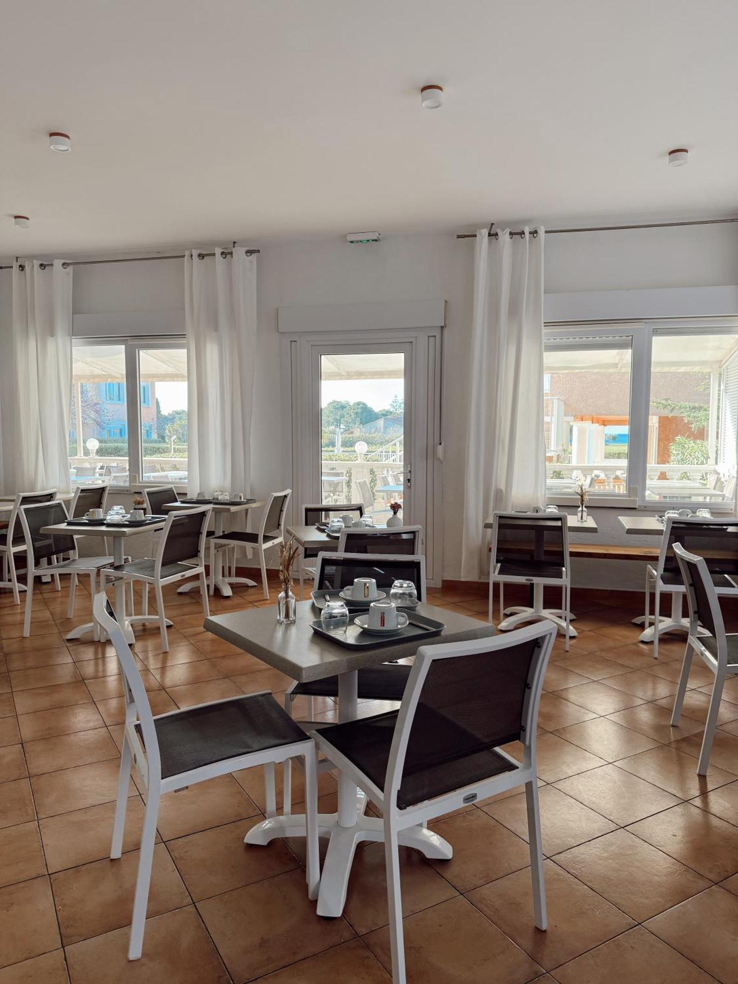 Hotel Thalassa Сен-Флоран Екстериор снимка